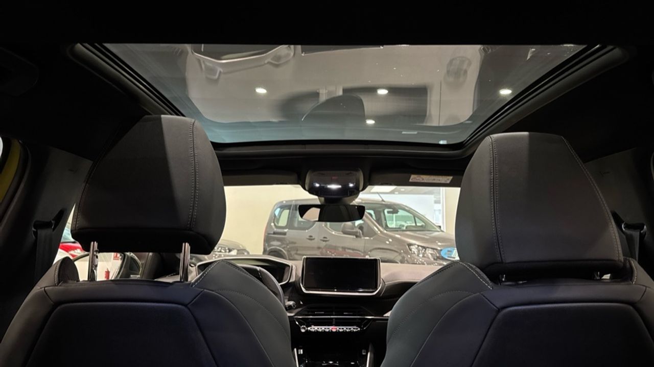 Foto Peugeot 208 47