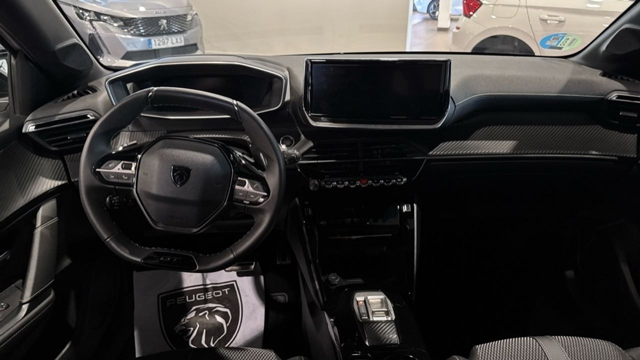 Foto Peugeot 208 8