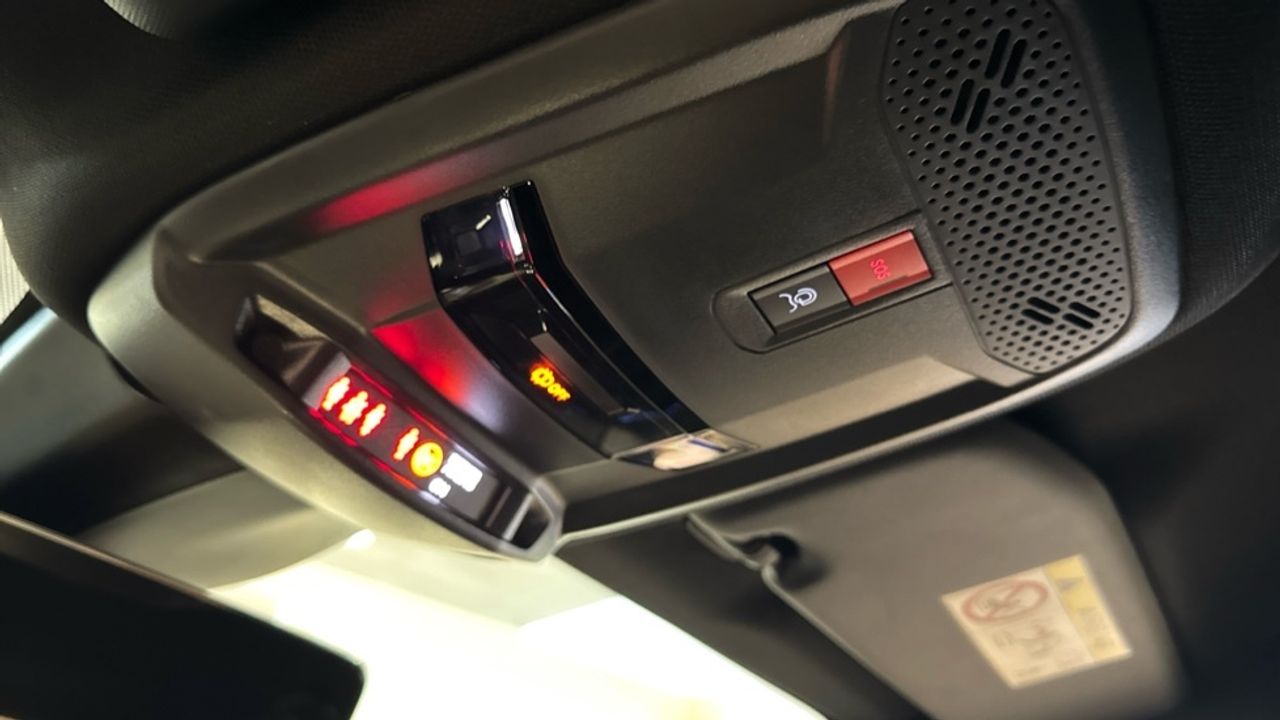 Foto Peugeot 208 18