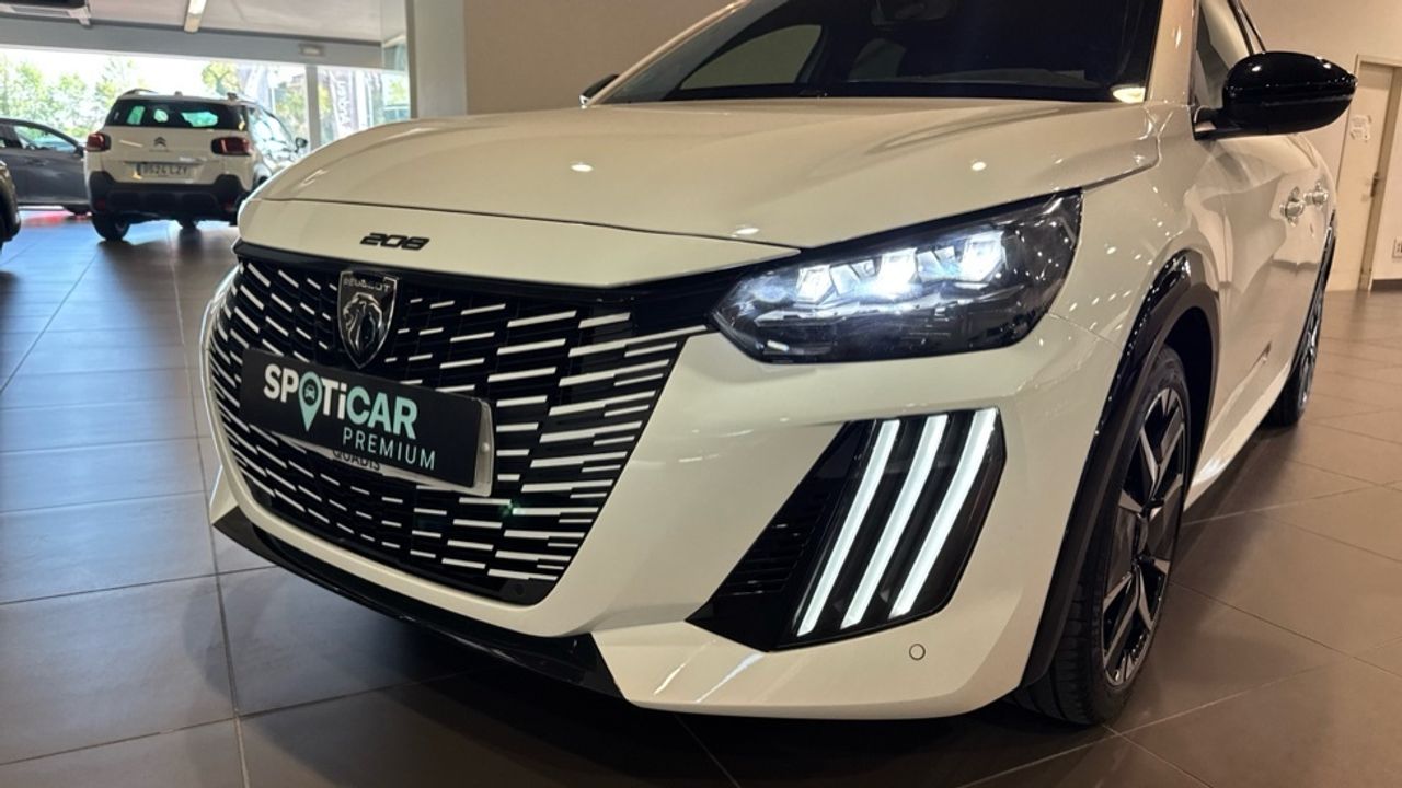 Foto Peugeot 208 36