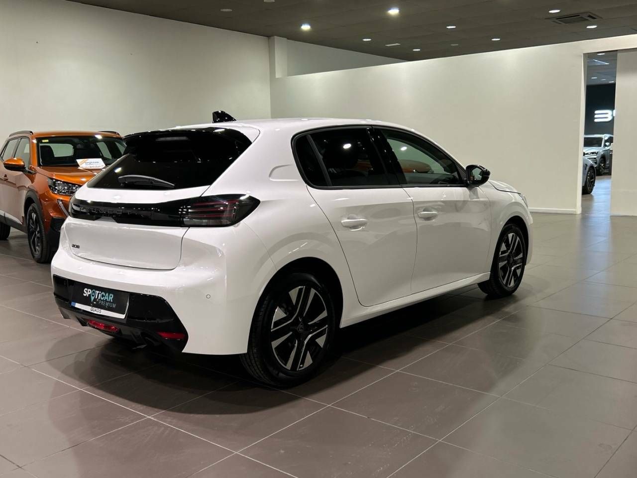 Foto Peugeot 208 8