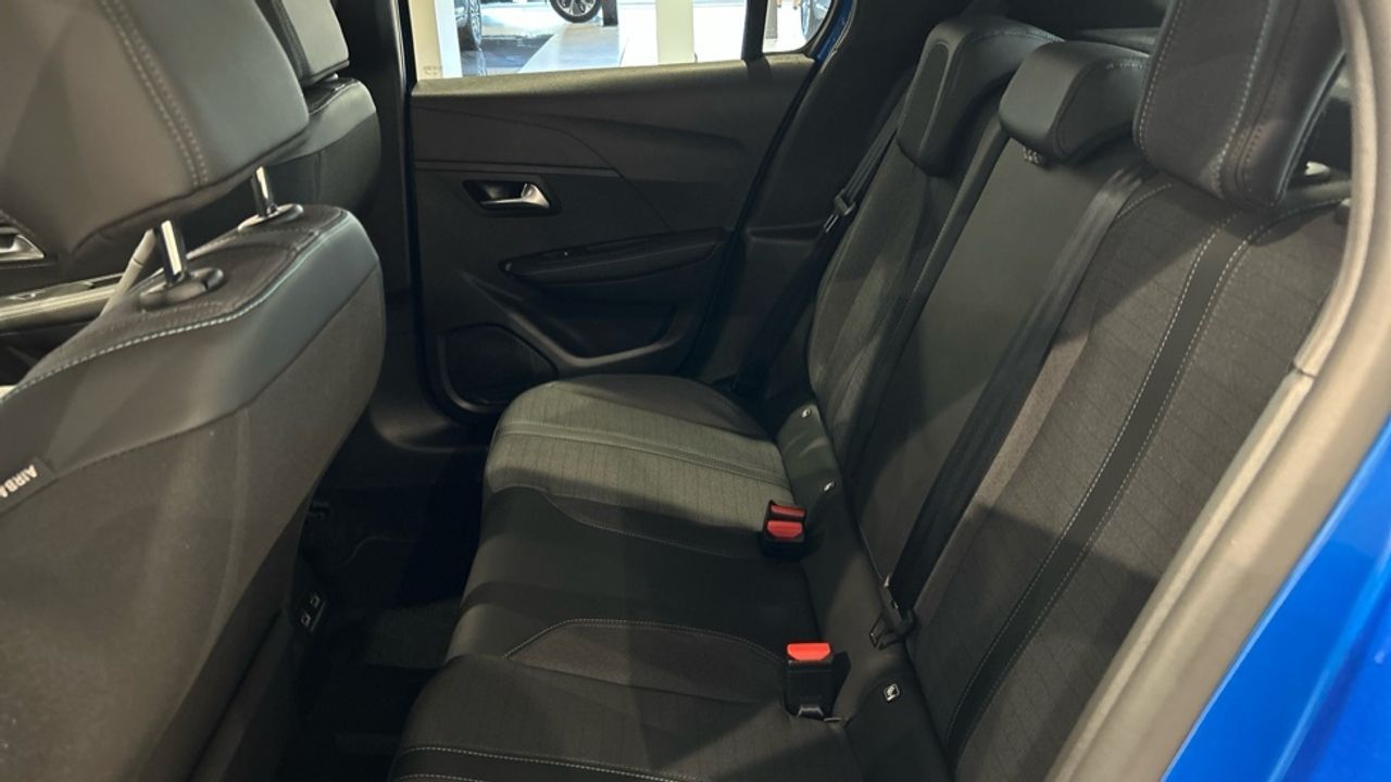 Foto Peugeot 208 12