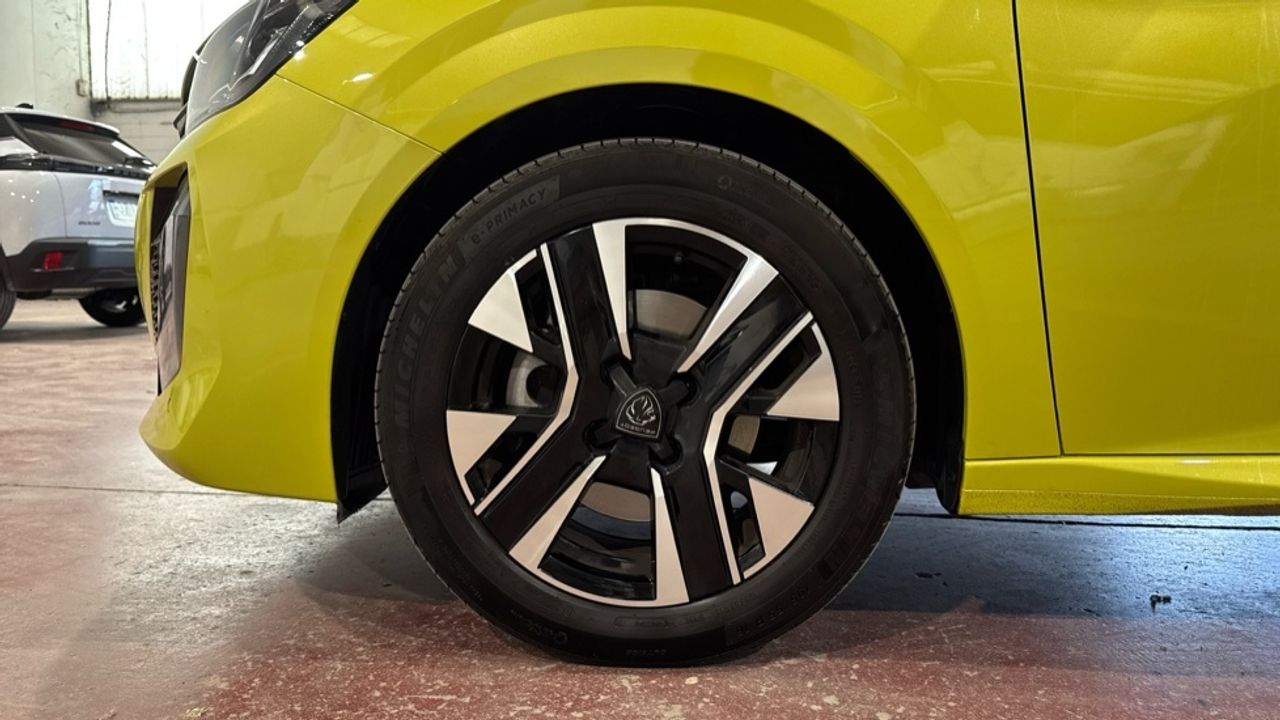 Foto Peugeot 208 13