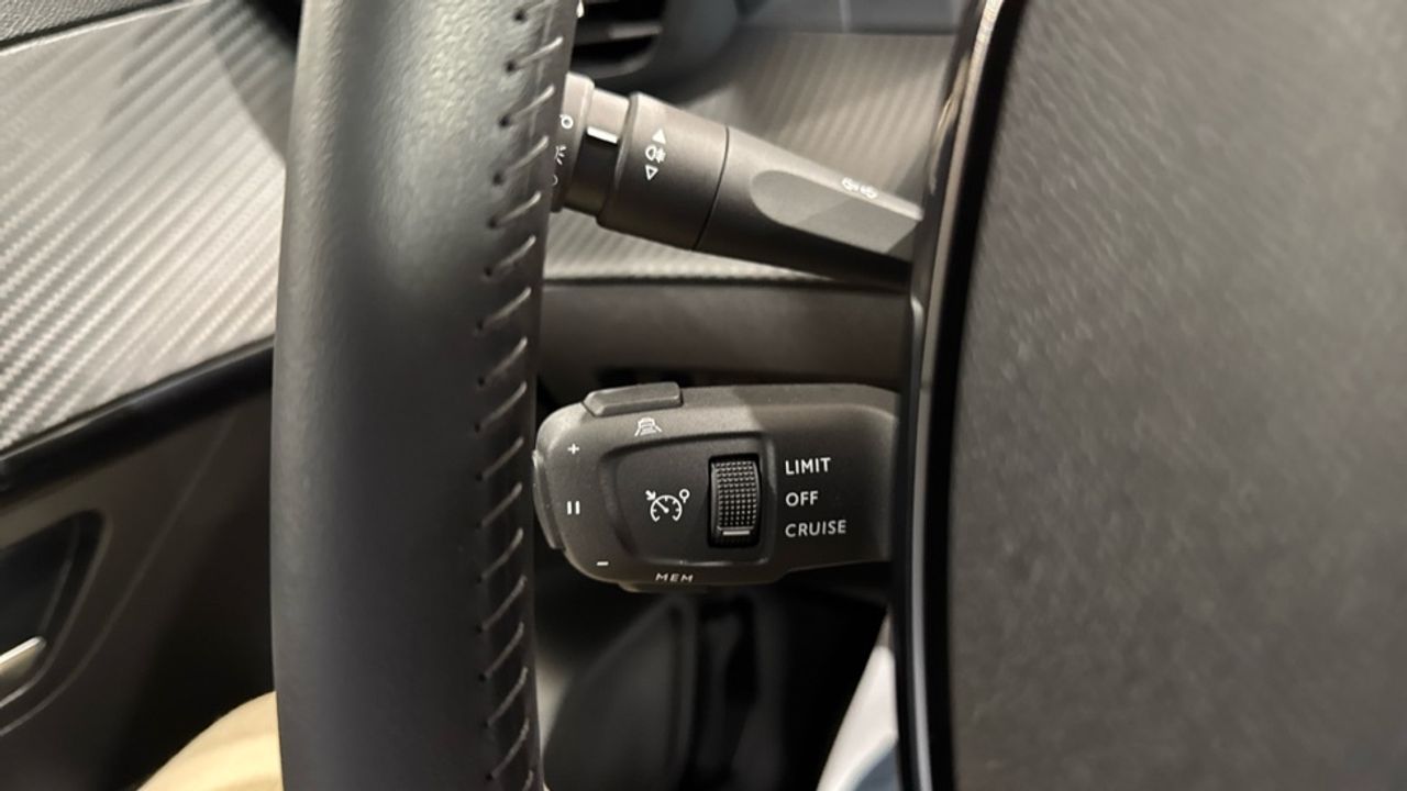 Foto Peugeot 208 29