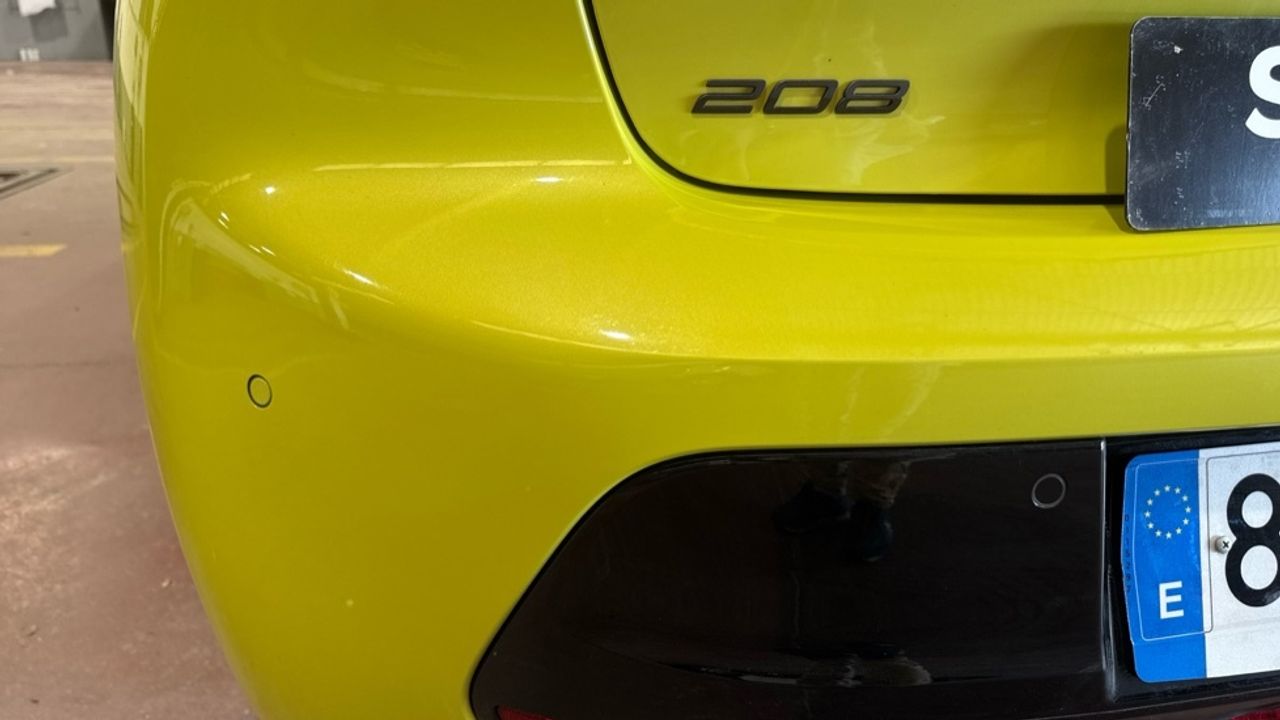 Foto Peugeot 208 33
