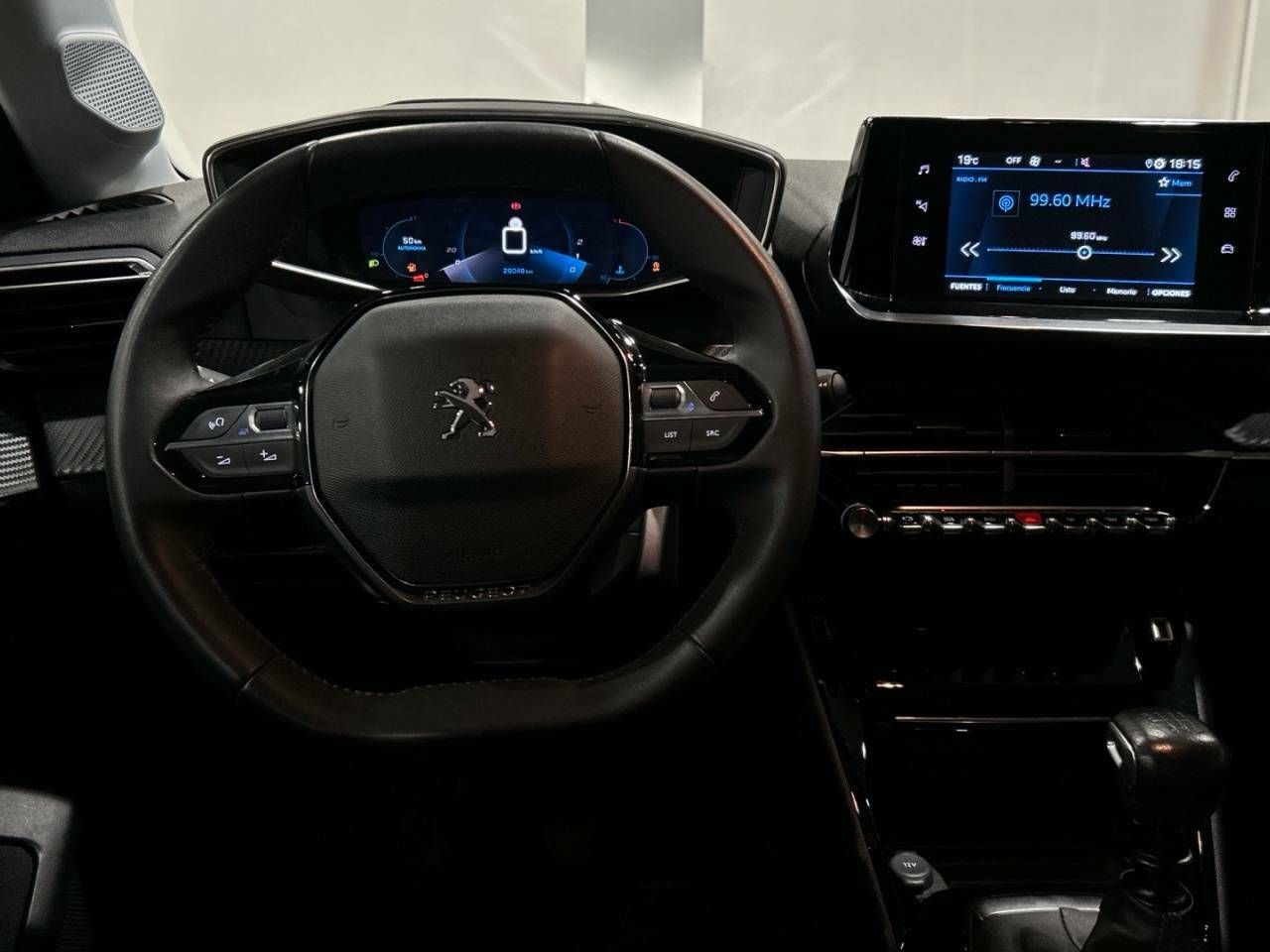 Foto Peugeot 208 22