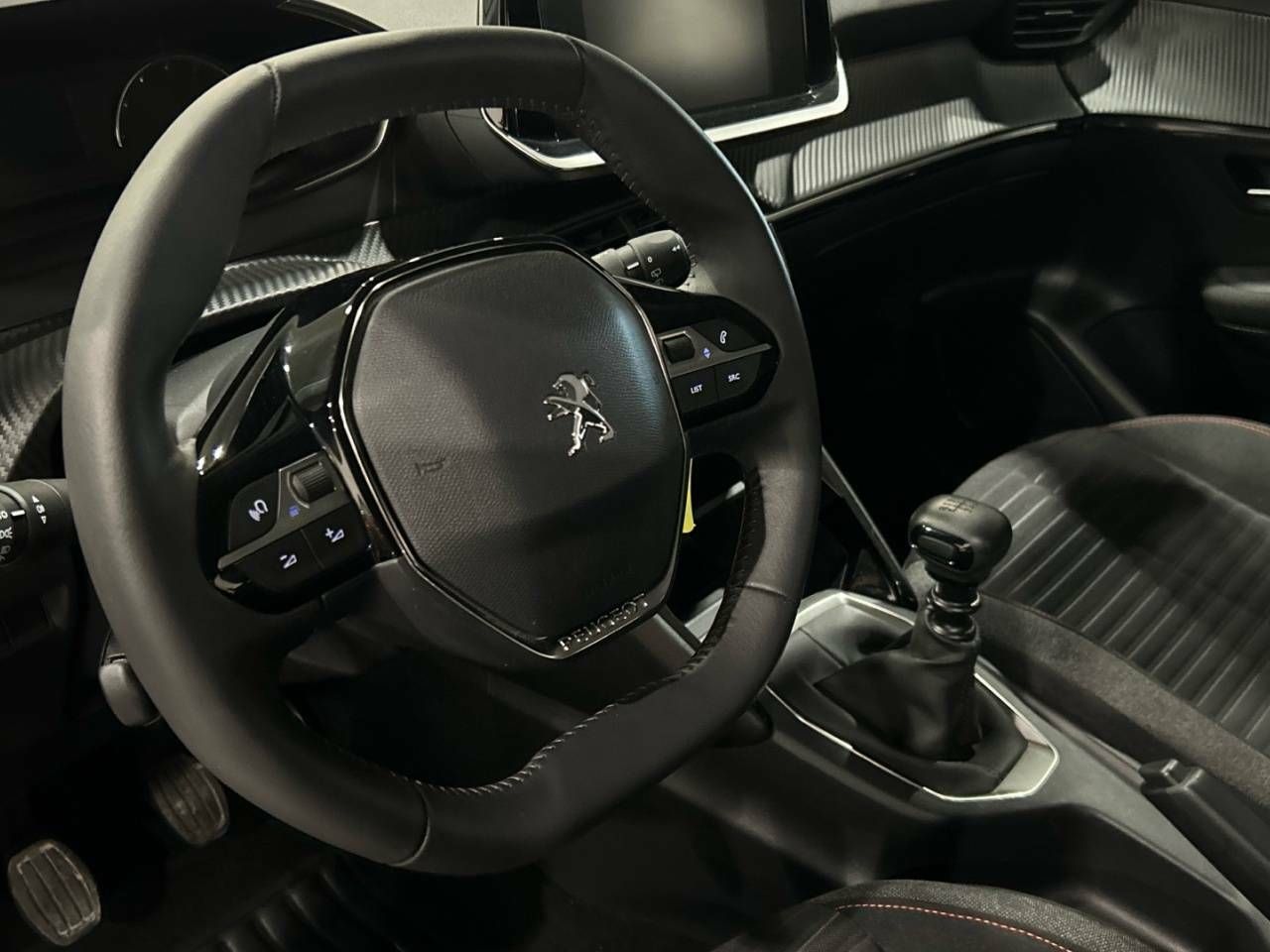 Foto Peugeot 208 17
