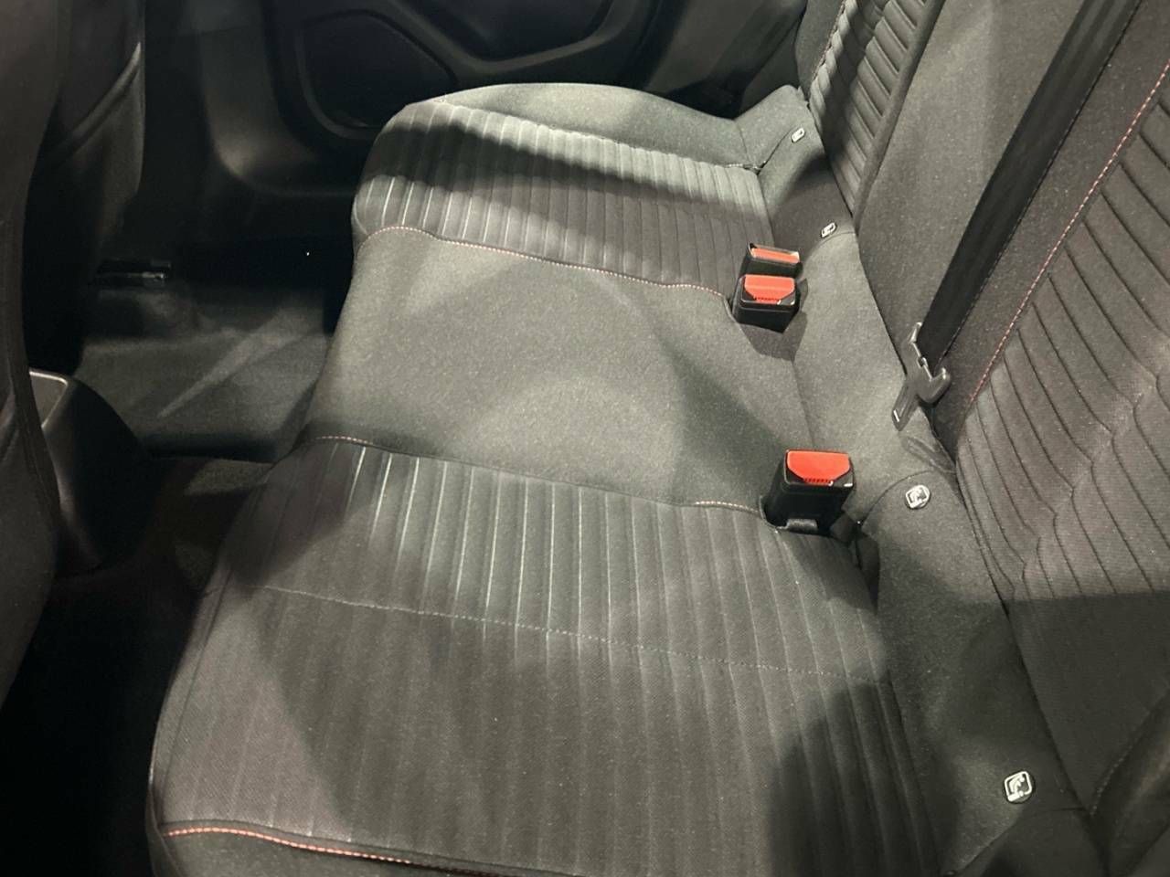 Foto Peugeot 208 23