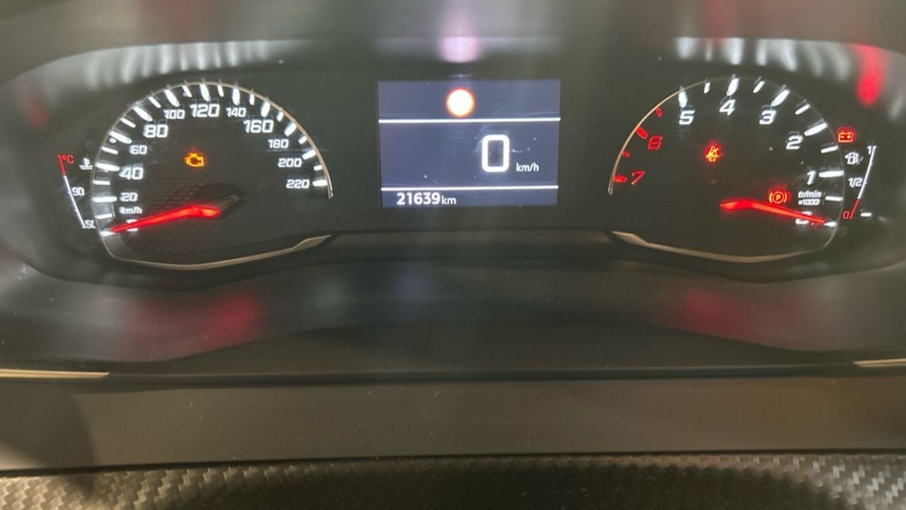 Foto Peugeot 208 10