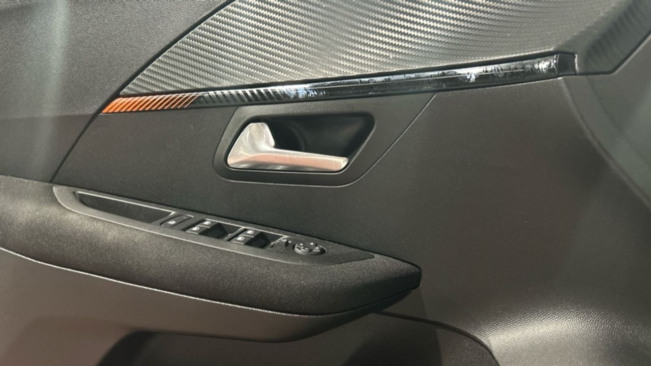 Foto Peugeot 208 19