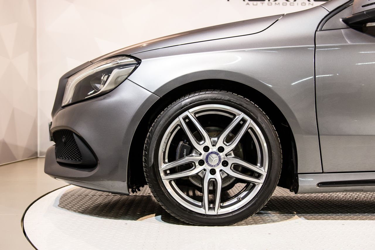 Foto Mercedes-Benz Clase A 12