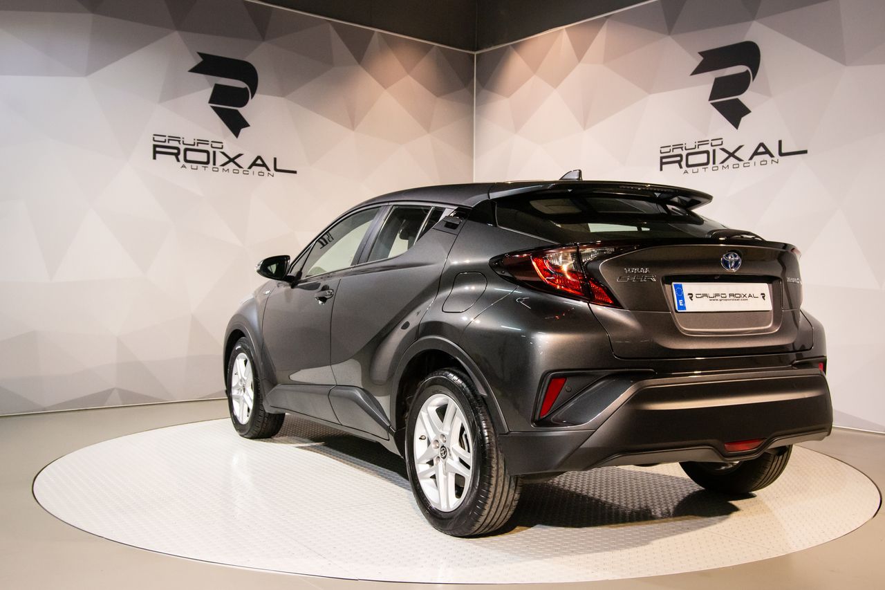 Foto Toyota C-HR 3