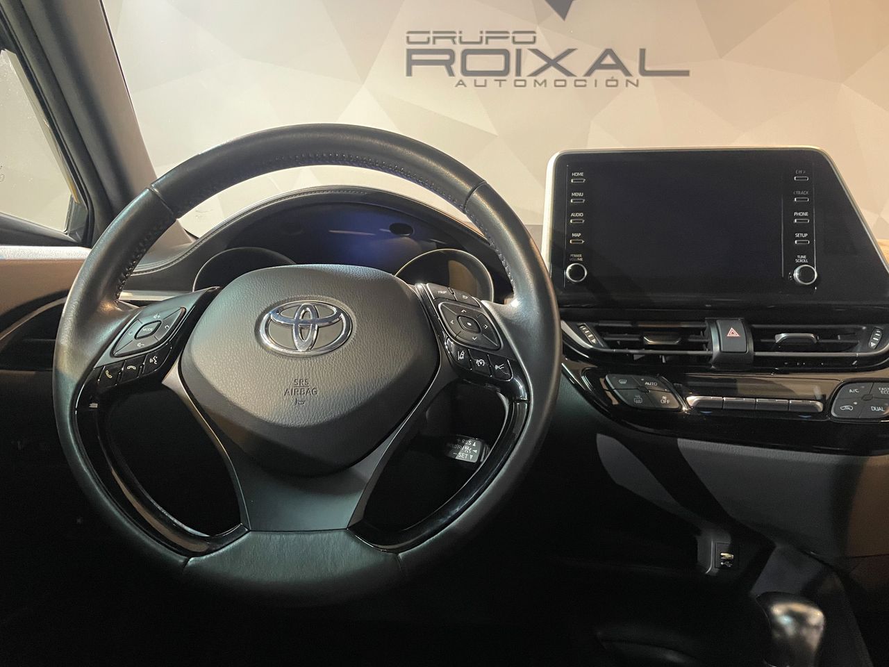 Foto Toyota C-HR 21