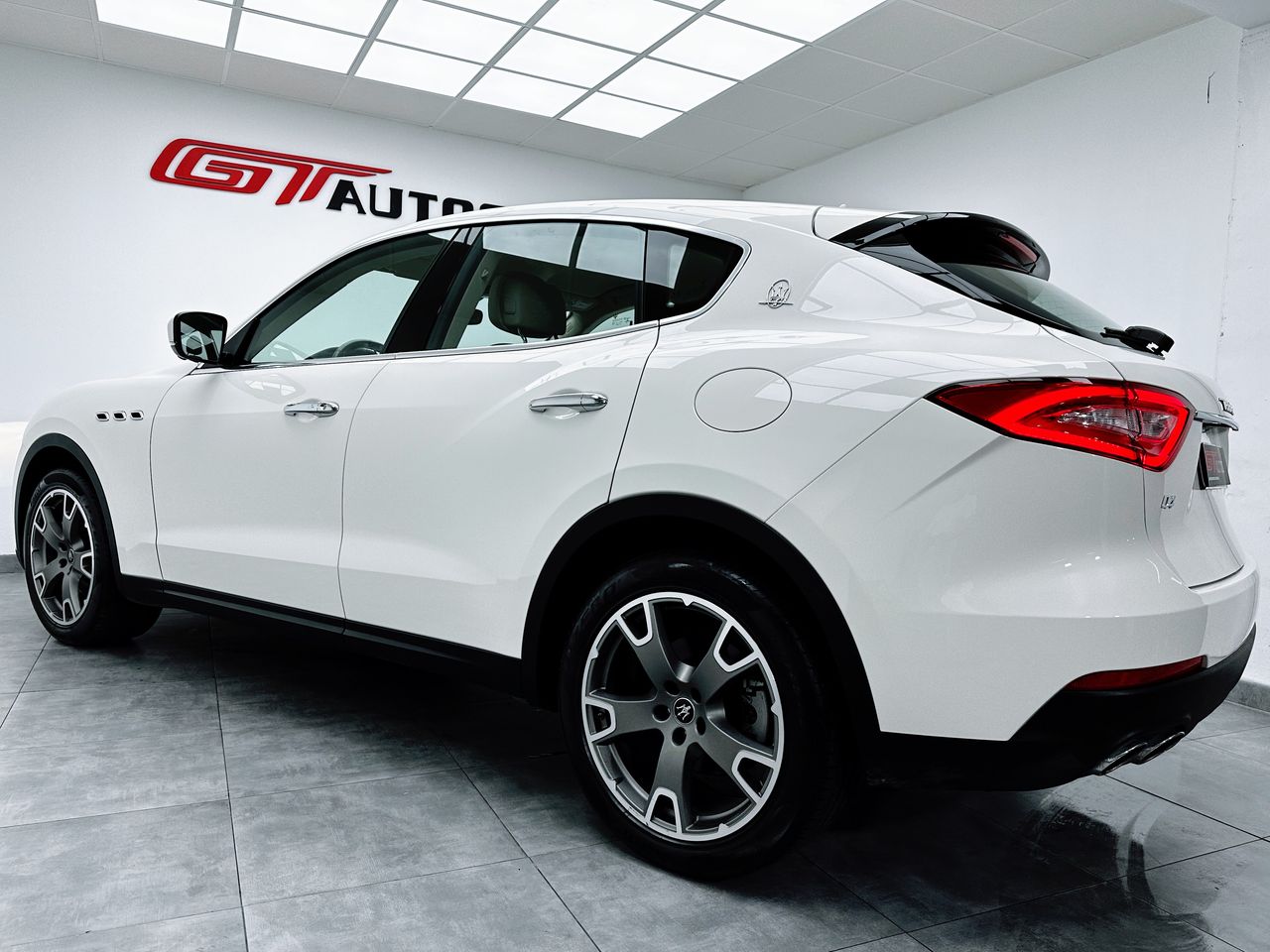 Foto Maserati Levante 25