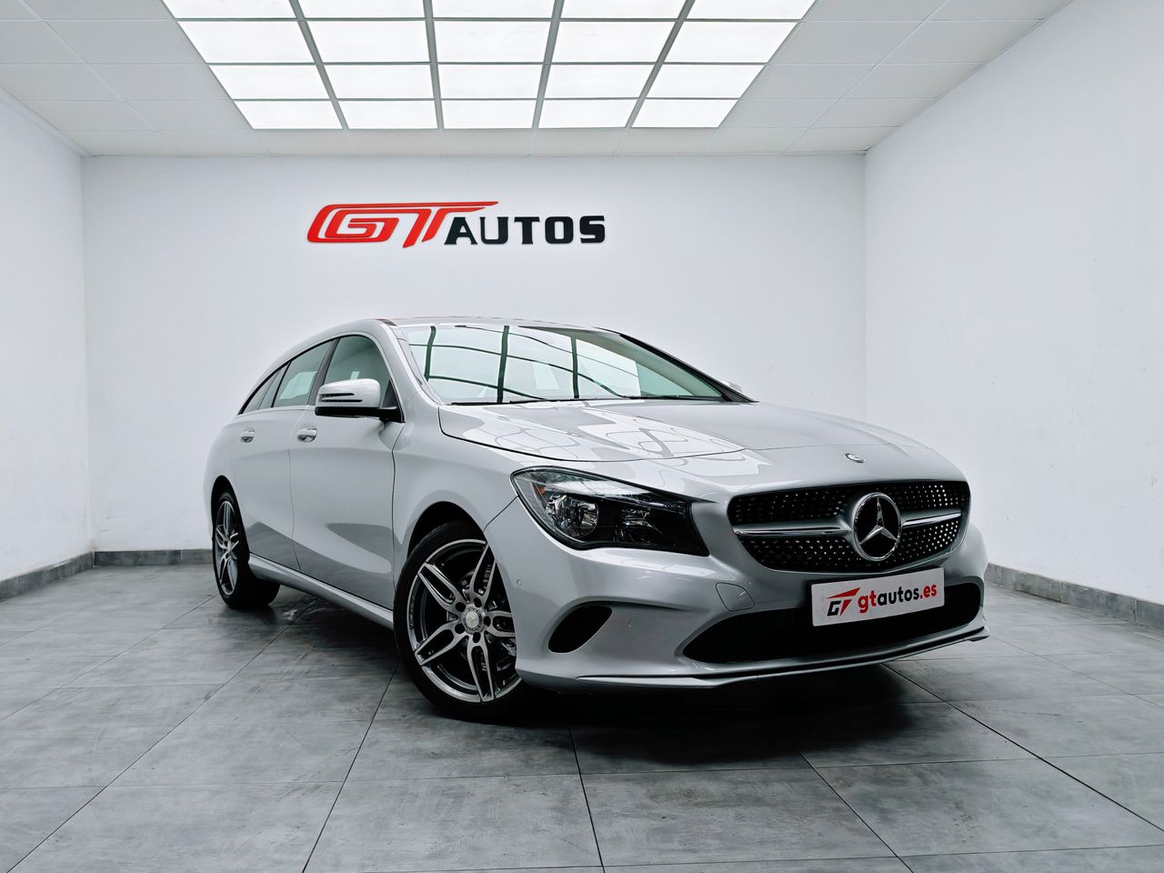 Foto Mercedes-Benz Clase CLA 1