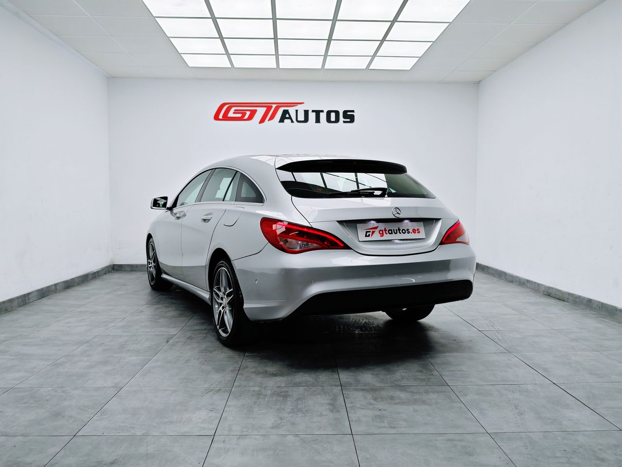 Foto Mercedes-Benz Clase CLA 25