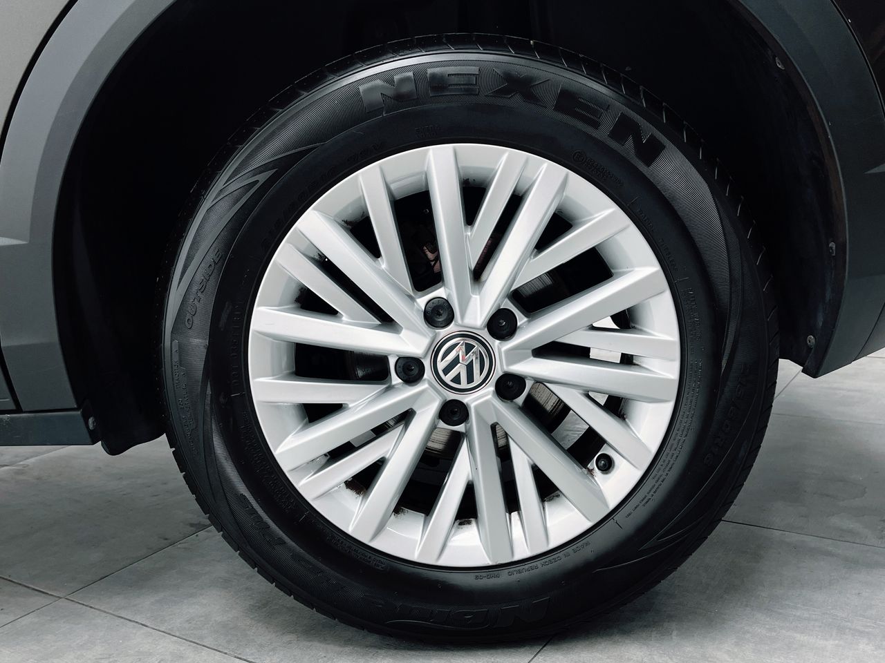 Foto Volkswagen T-Roc 26