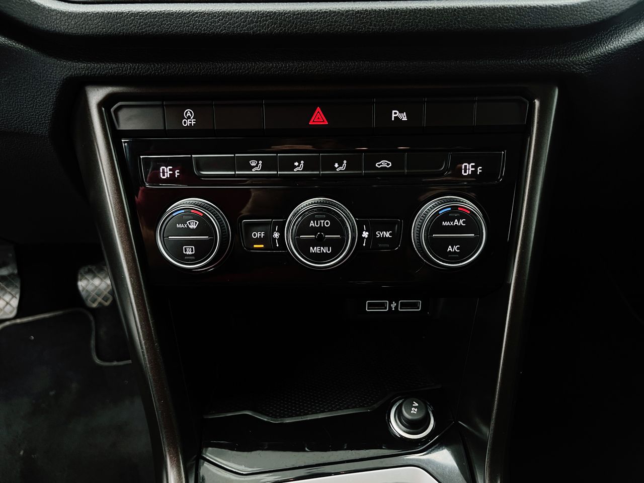 Foto Volkswagen T-Roc 14