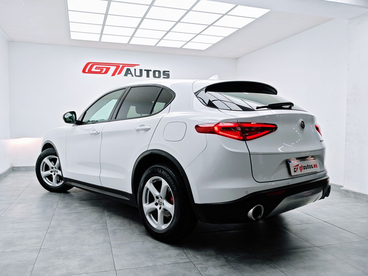 Foto Alfa Romeo Stelvio 14