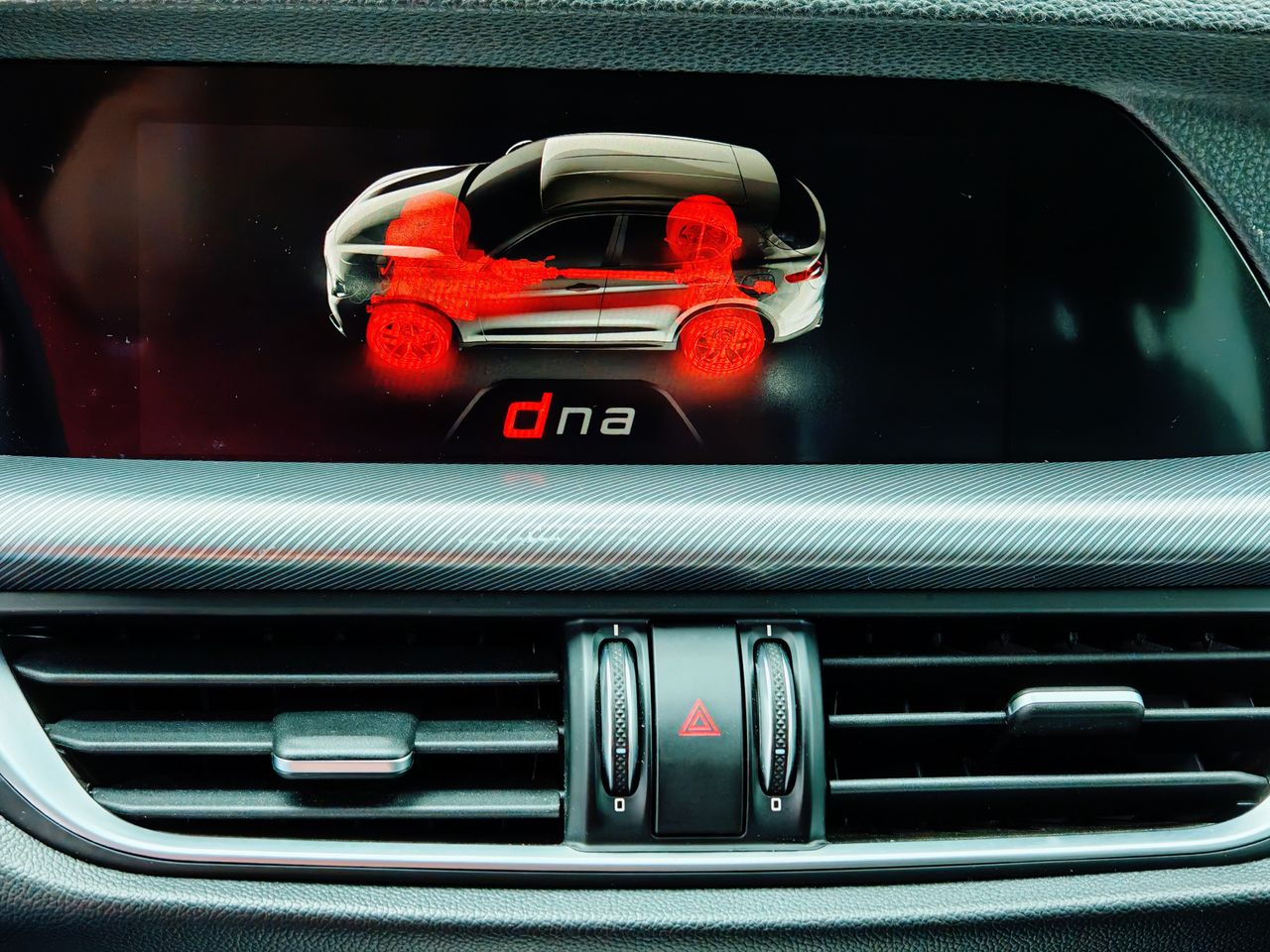 Foto Alfa Romeo Stelvio 17