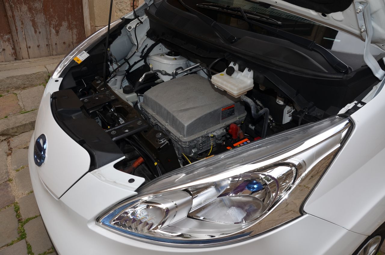 Foto Nissan e-NV200 32
