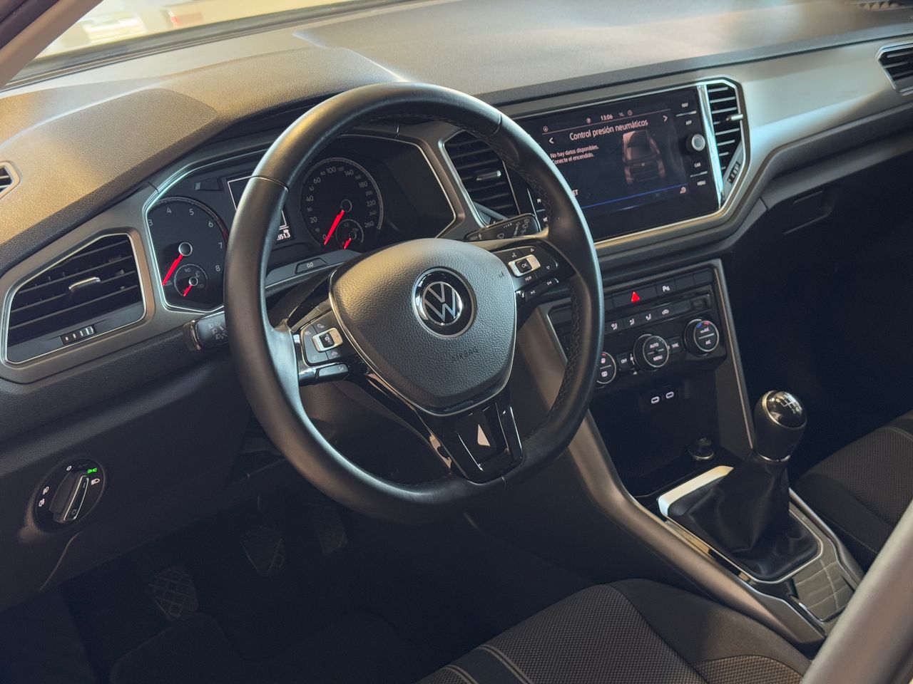 Foto Volkswagen T-Roc 7