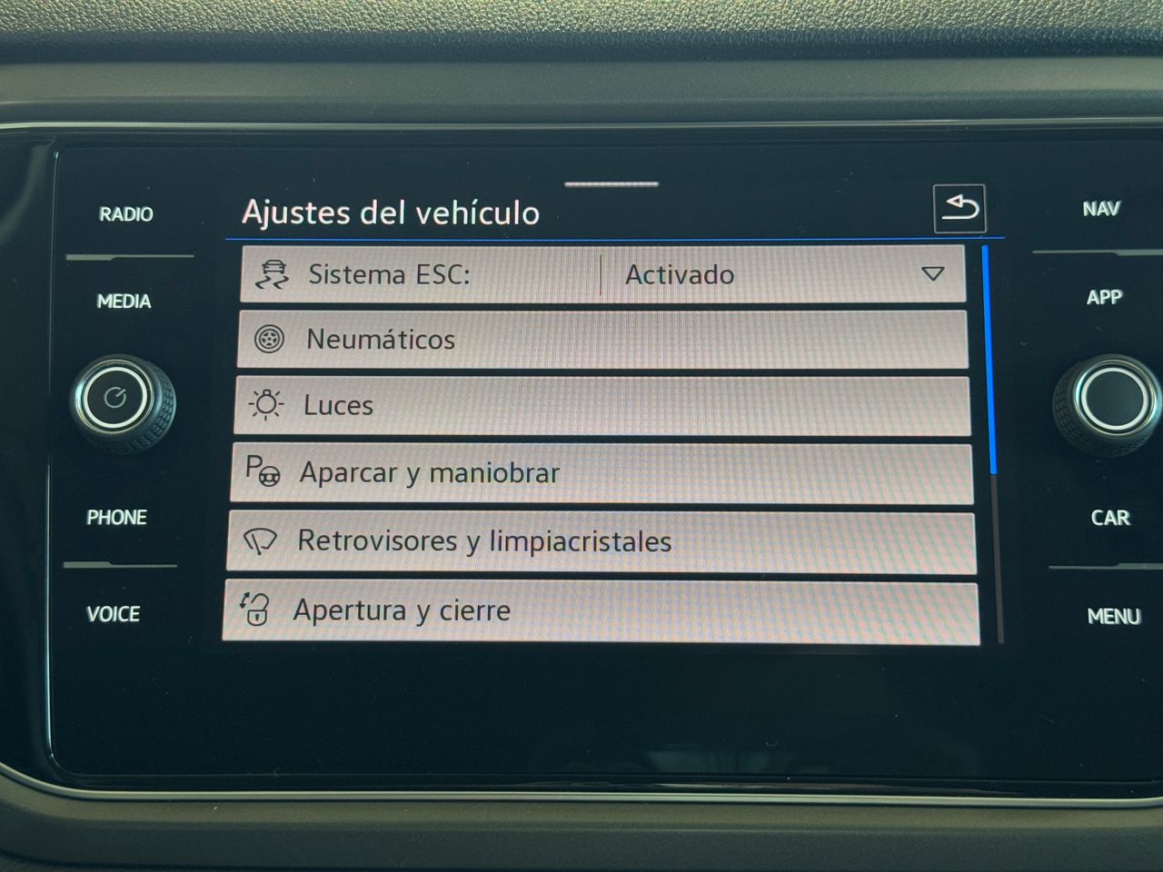 Foto Volkswagen T-Roc 21