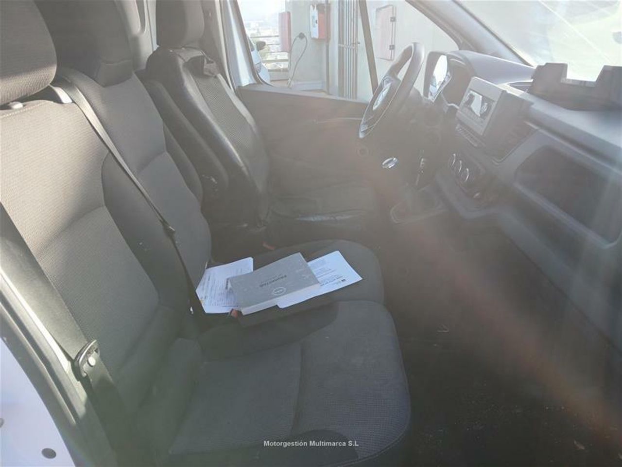 Foto Nissan Primastar 14