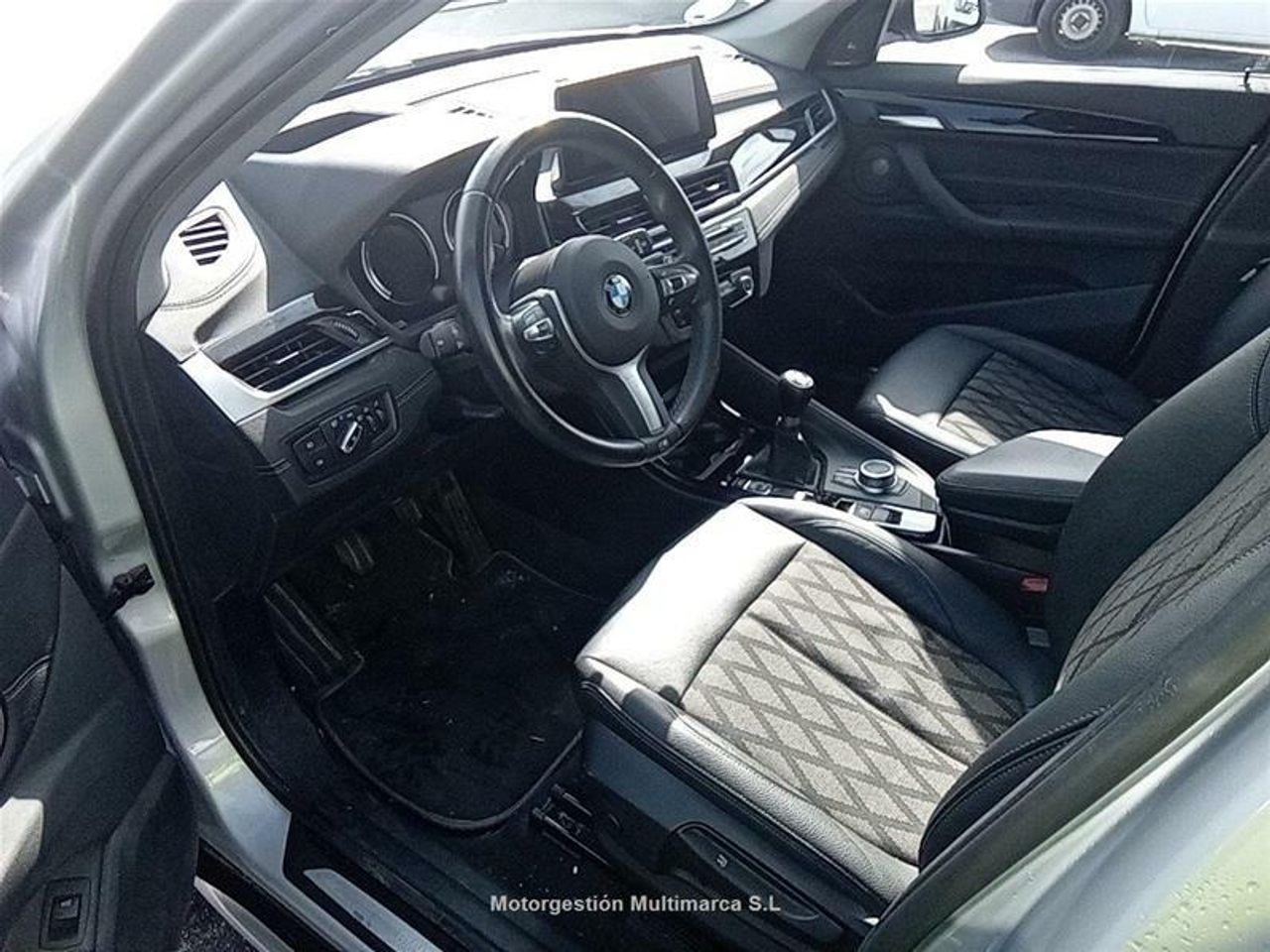 Foto BMW X1 7