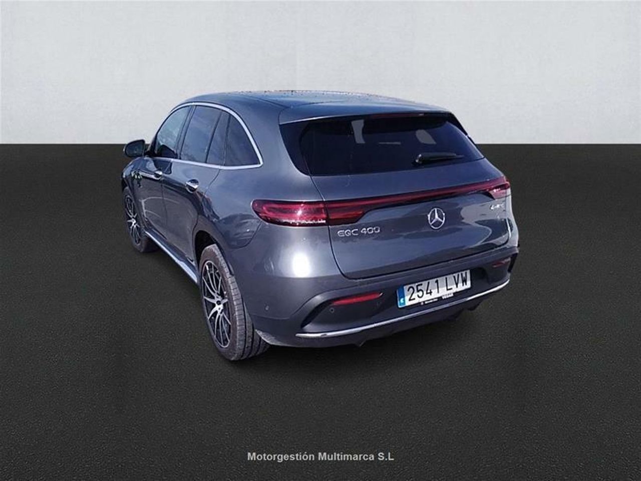 Foto Mercedes-Benz EQC 6