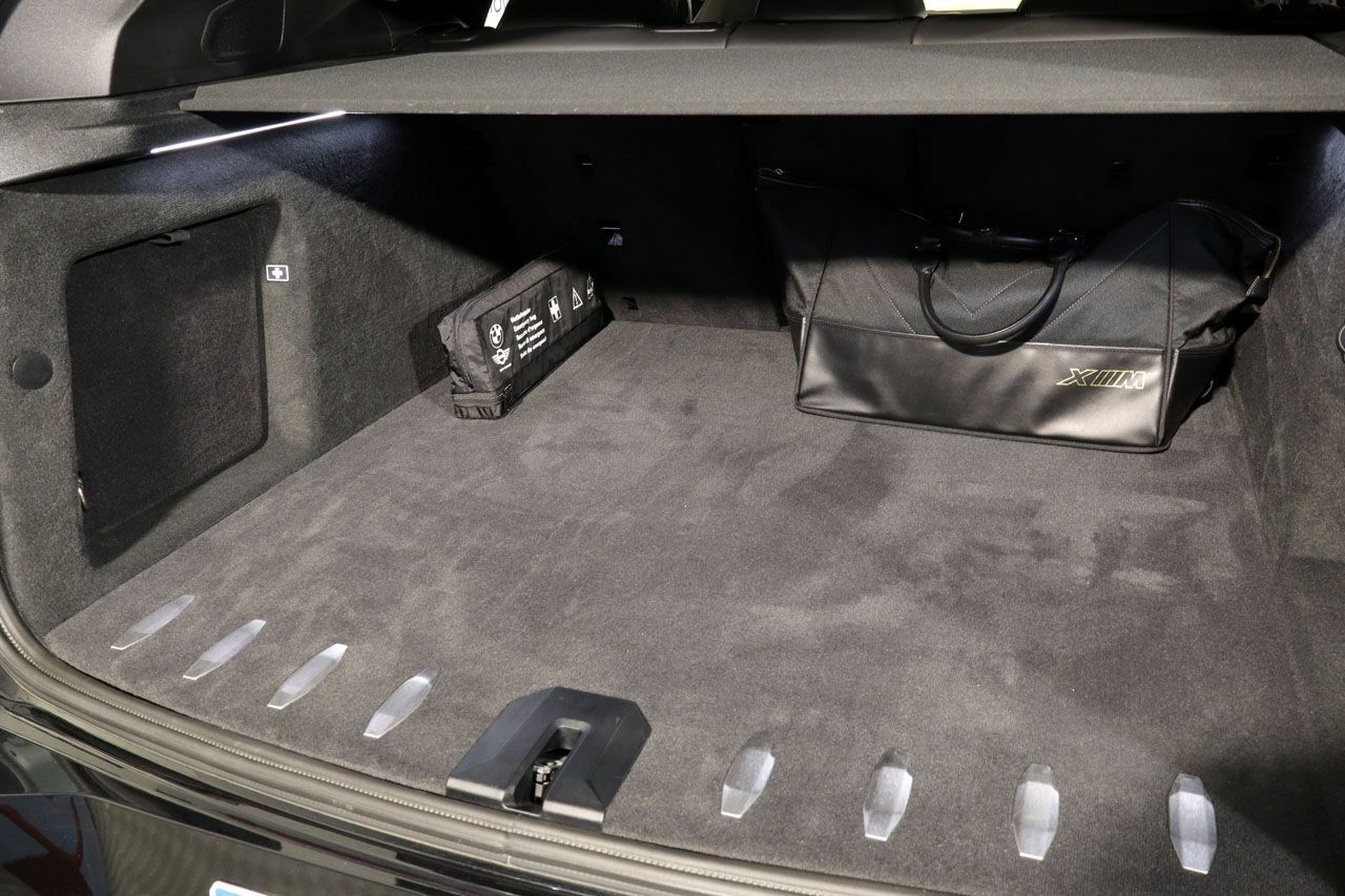 Foto BMW XM 38