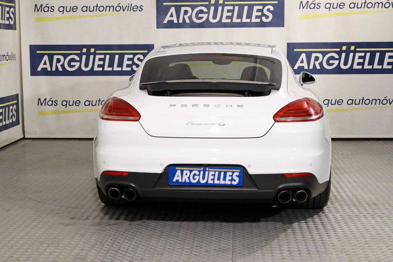 Foto Porsche Panamera 4
