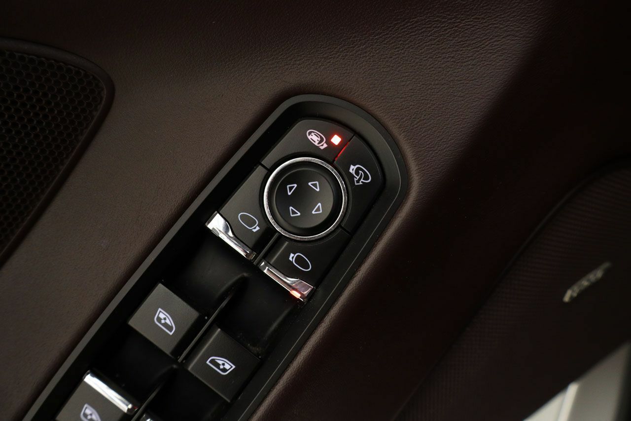 Foto Porsche Panamera 42