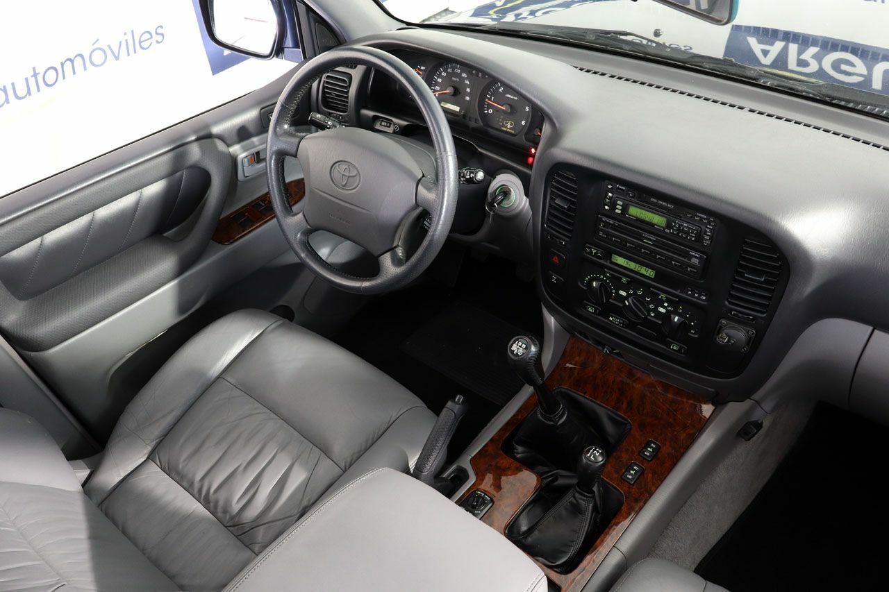 Foto Toyota Land Cruiser 7