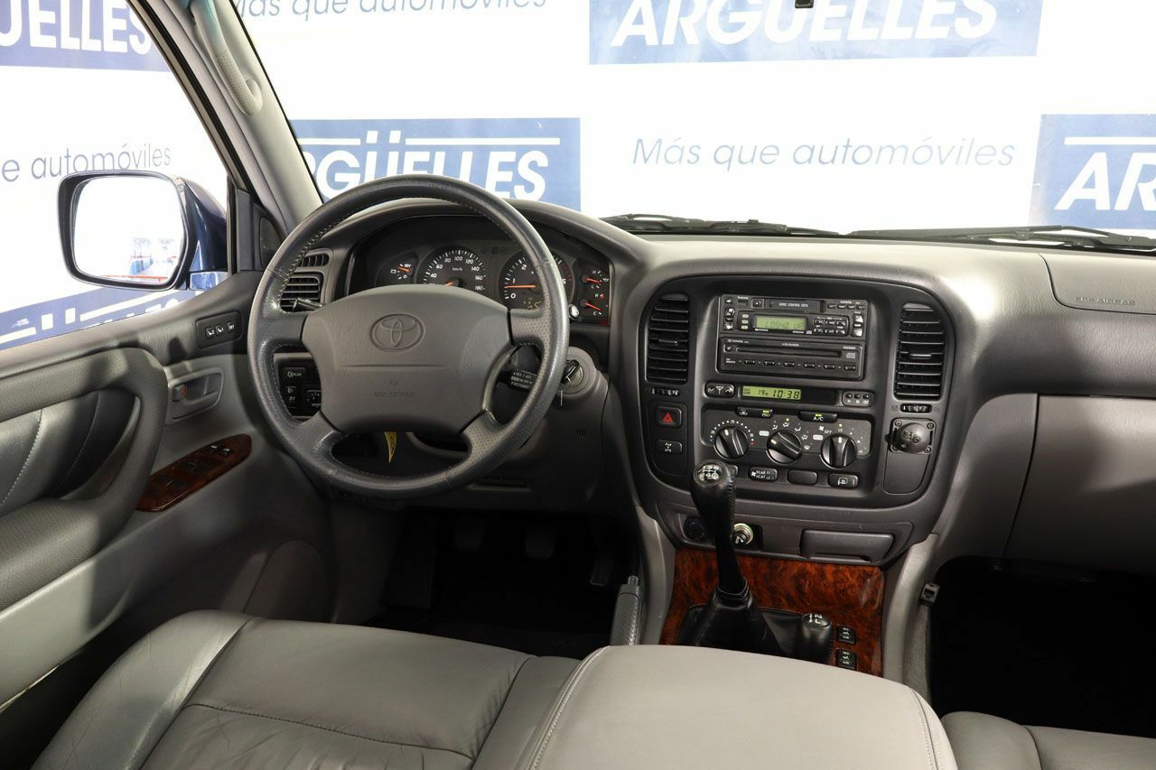 Foto Toyota Land Cruiser 20