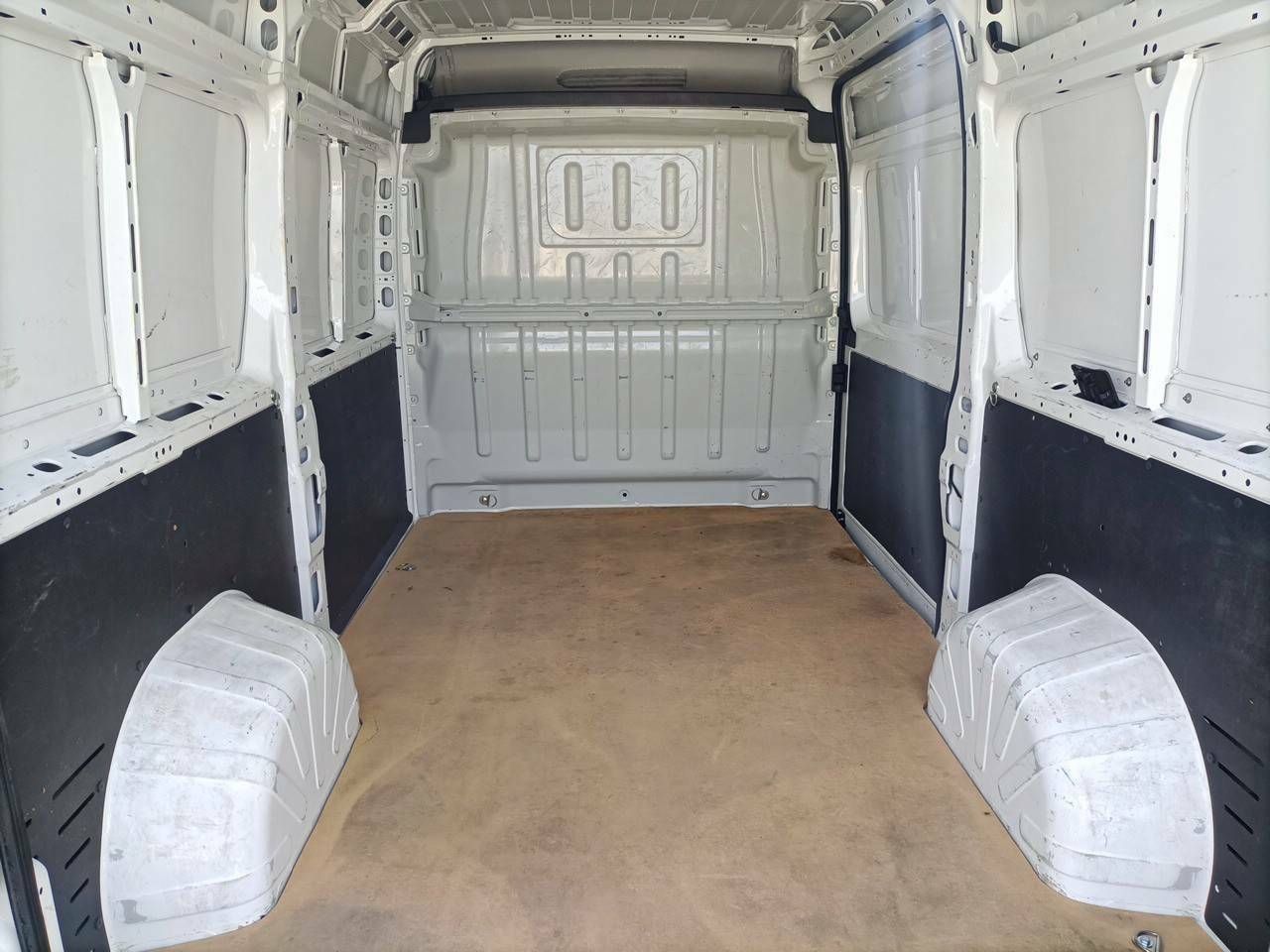 Foto Peugeot Boxer 6
