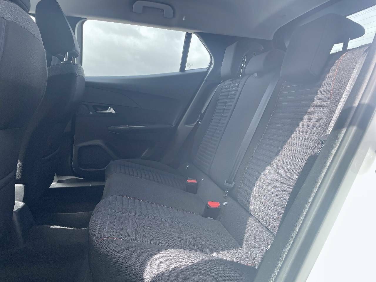 Foto Peugeot 2008 9