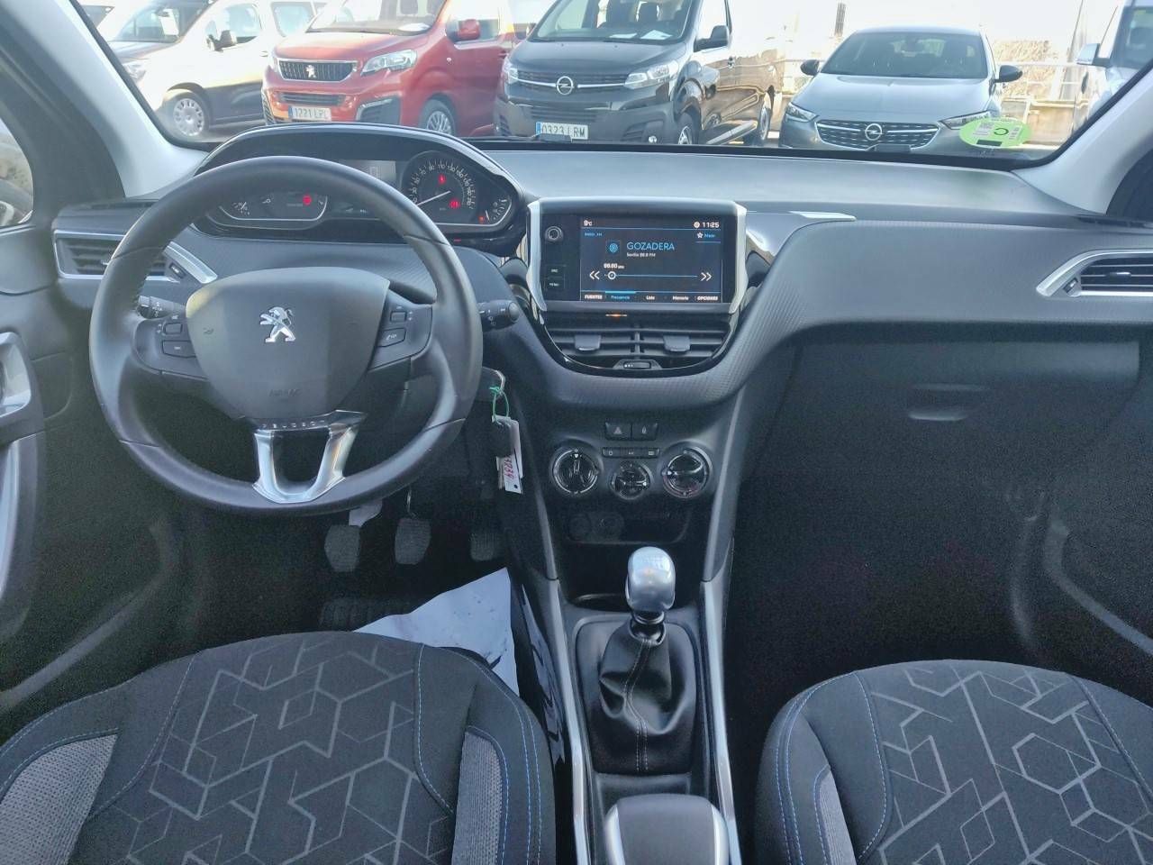 Foto Peugeot 2008 8