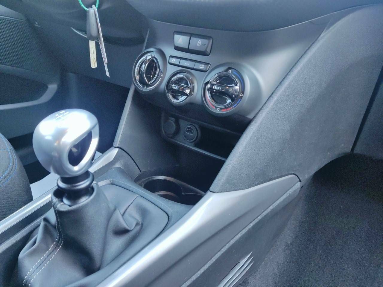 Foto Peugeot 2008 15