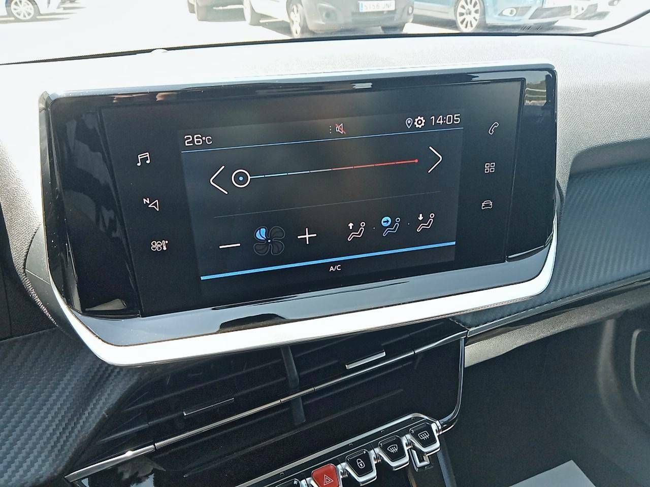 Foto Peugeot 208 10