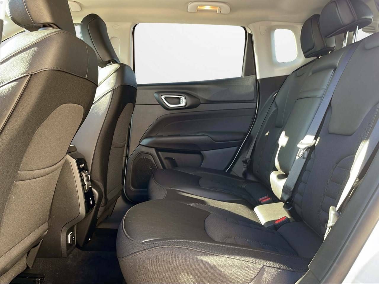 Foto Jeep Compass 14