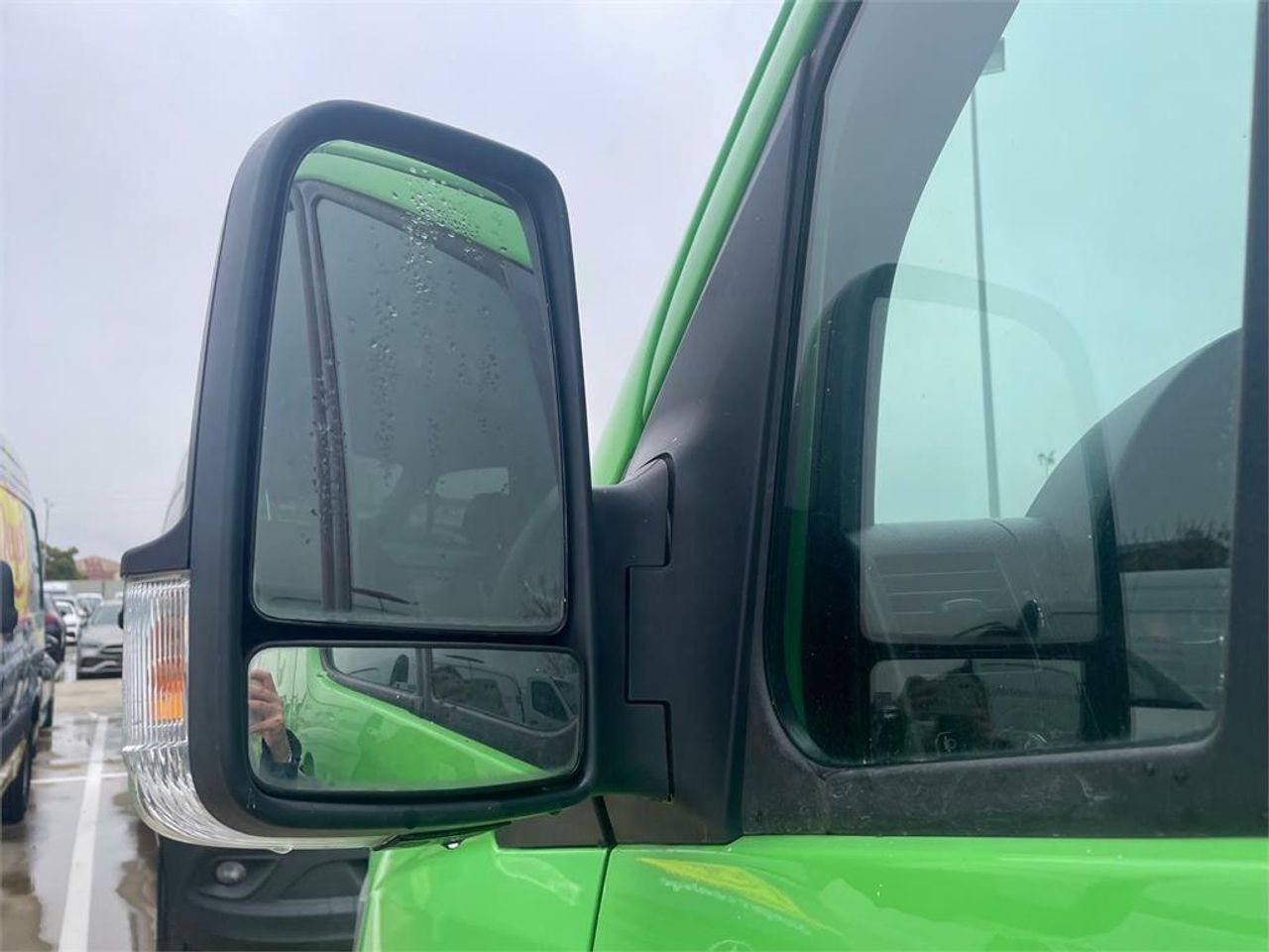 Foto Mercedes-Benz Sprinter 16
