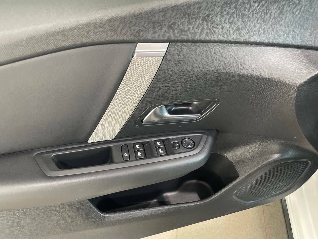 Foto Citroën C4 12