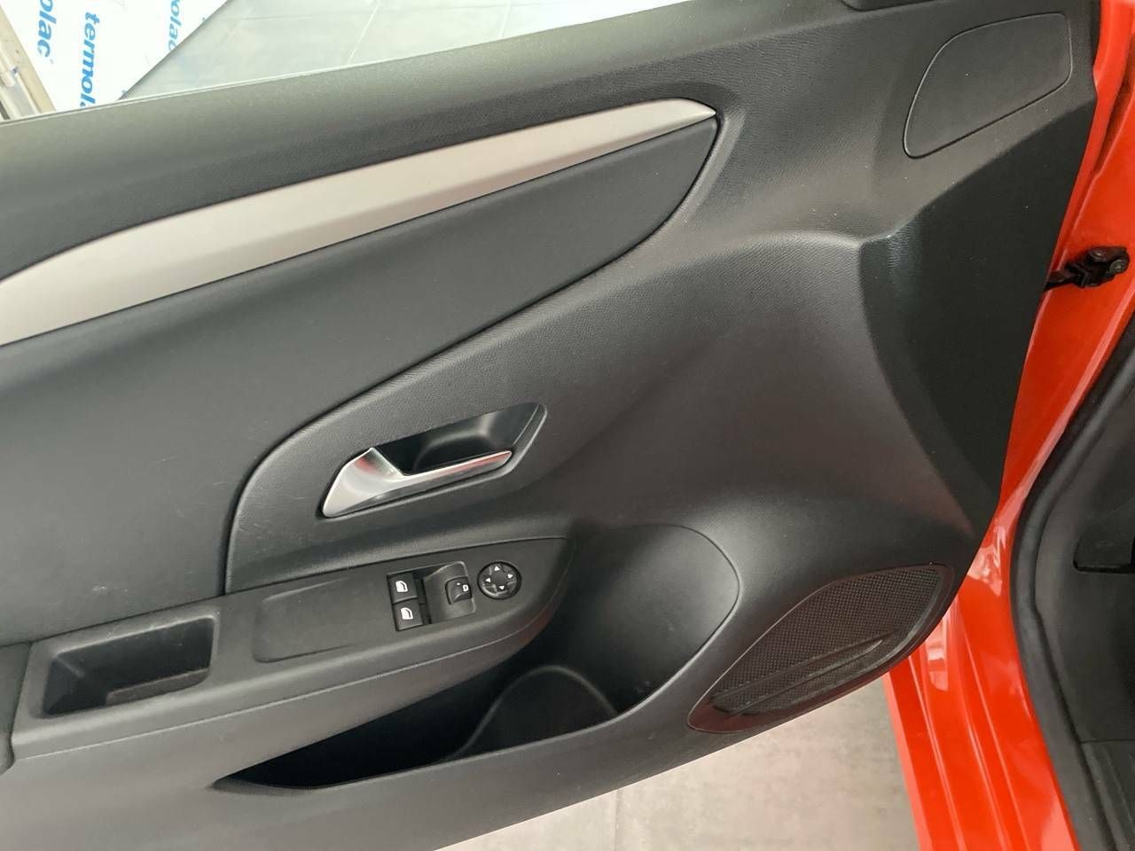 Foto Opel Corsa 12