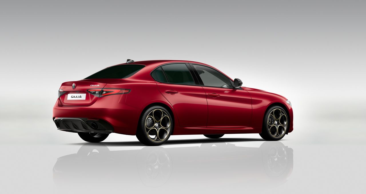 Foto Alfa Romeo Giulia 4