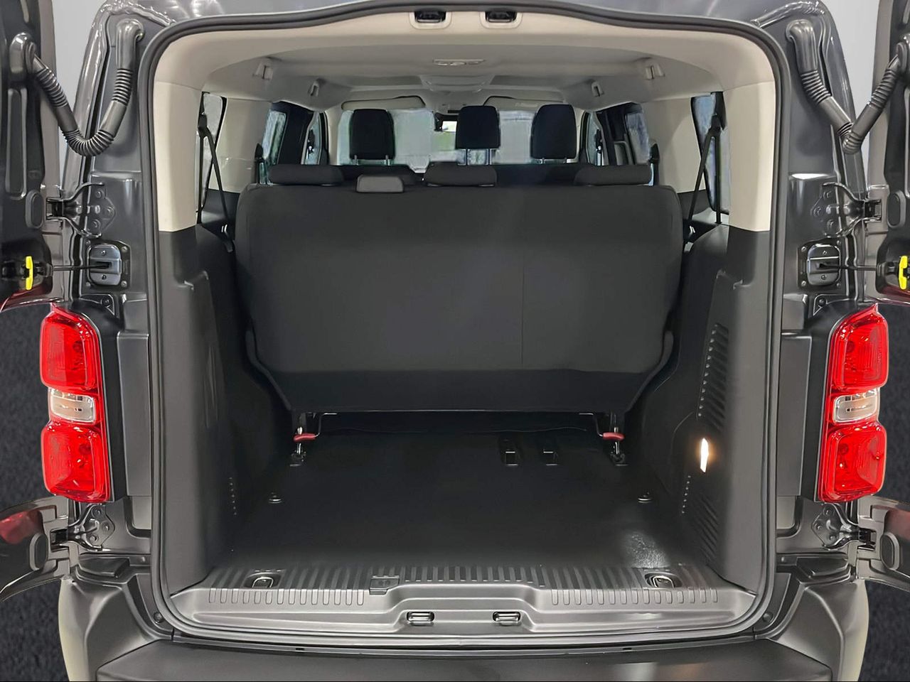 Foto Opel Vivaro 8