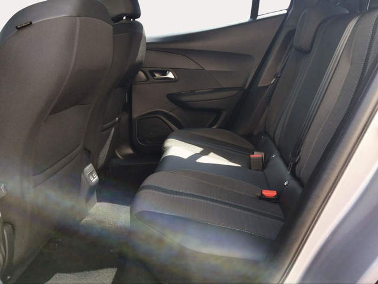 Foto Peugeot 2008 12