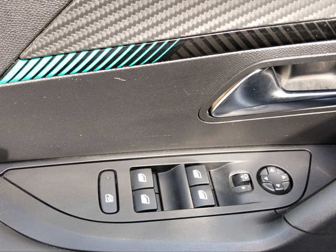 Foto Peugeot 2008 14