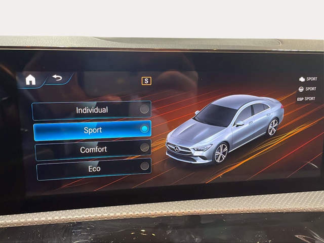 Foto Mercedes-Benz Clase CLA 18