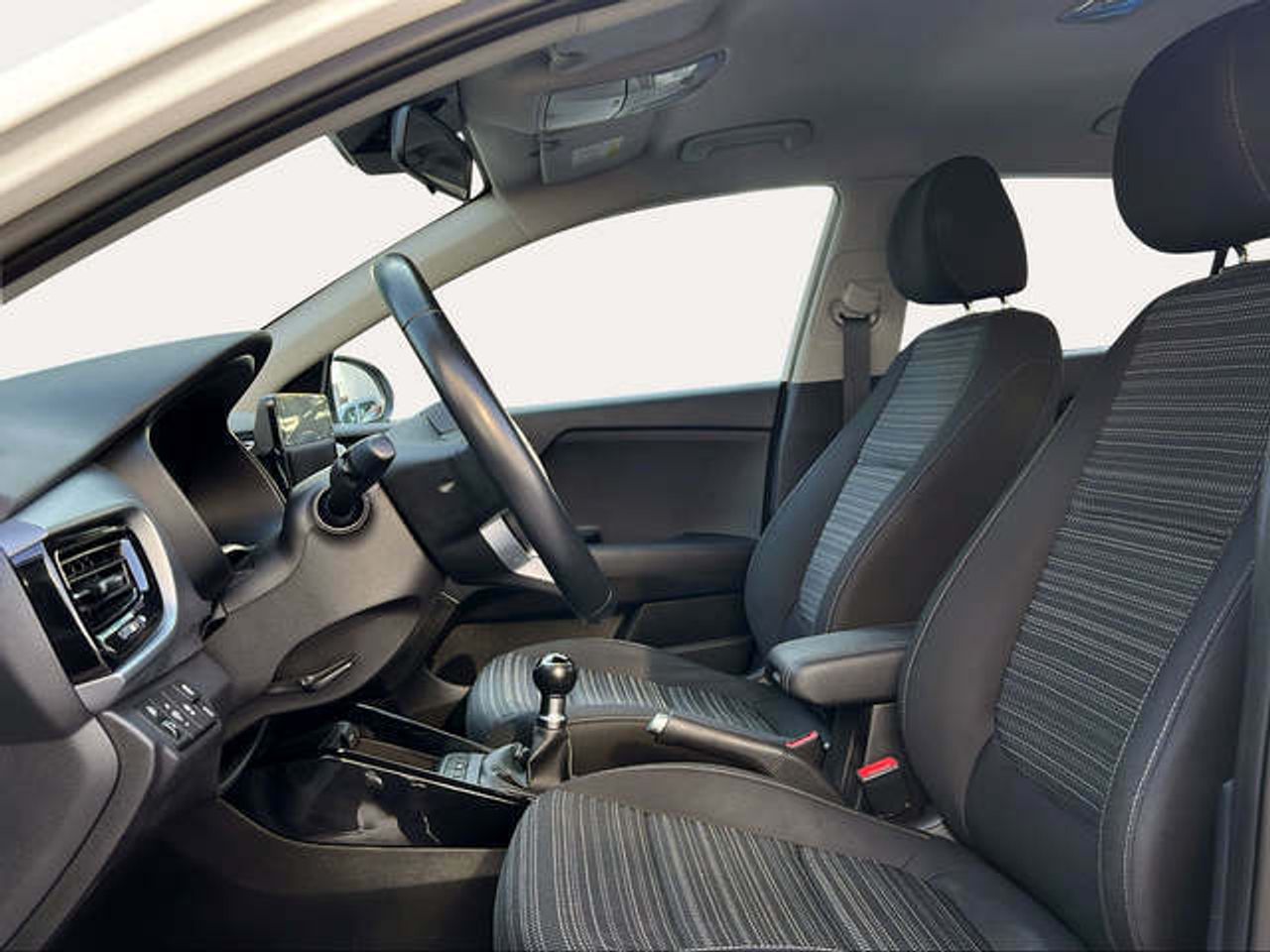 Foto Kia Stonic 7